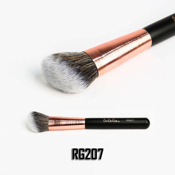 RG207 ANGLED CONTOUR BRUSH